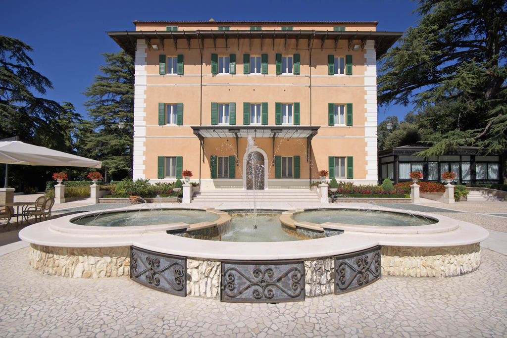 Hotel Villa Verdefiore Appignano  ภายนอก รูปภาพ
