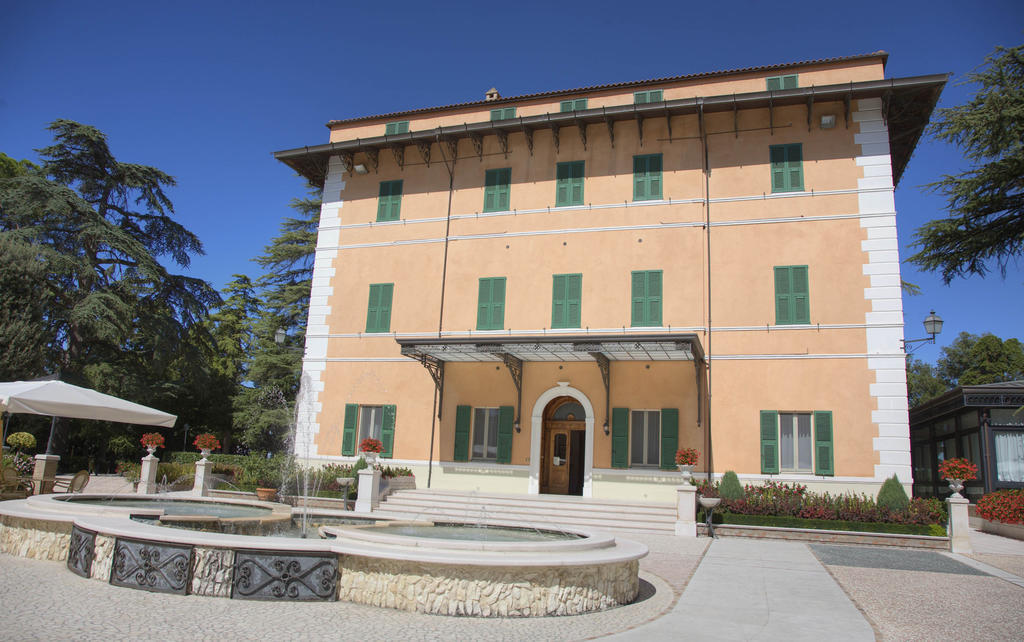 Hotel Villa Verdefiore Appignano  ภายนอก รูปภาพ