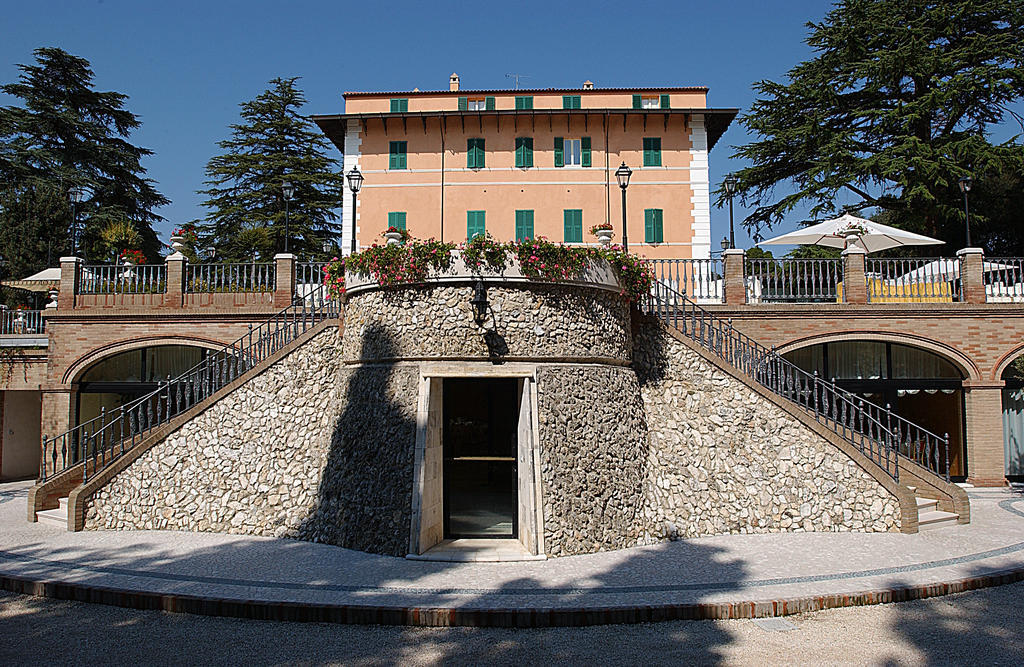 Hotel Villa Verdefiore Appignano  ภายนอก รูปภาพ